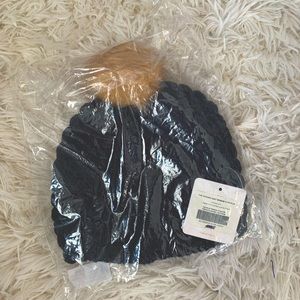 BRAND NEW (with tags) Fabletics beanie with pom!